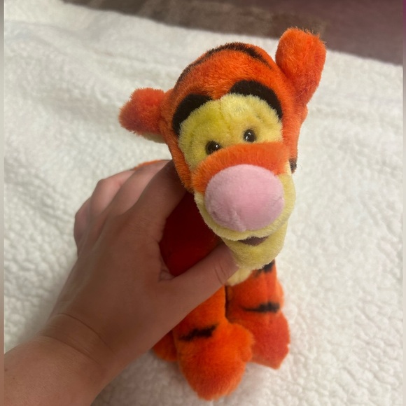 Vintage Walt Disney World 100 Acre Wood 8 Plush Exclusive - Picture 8 of 16